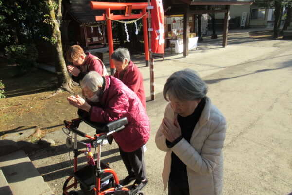 新年あけましておめでとうございます。今年も毎年恒例の谷山神社へ初詣に行って参りました。（R8.1.17）