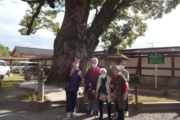R8.1/7＆1/8に三社参りへ行ってきました。　　　　　　　　　照国神社→護国神社→鹿児島神社を回り、鹿児島神社で下車し、お参りして来ました。